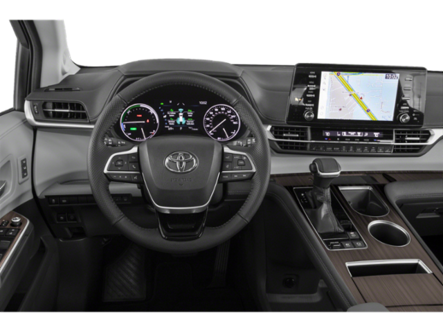 2025 Toyota Sienna Limited photo 3