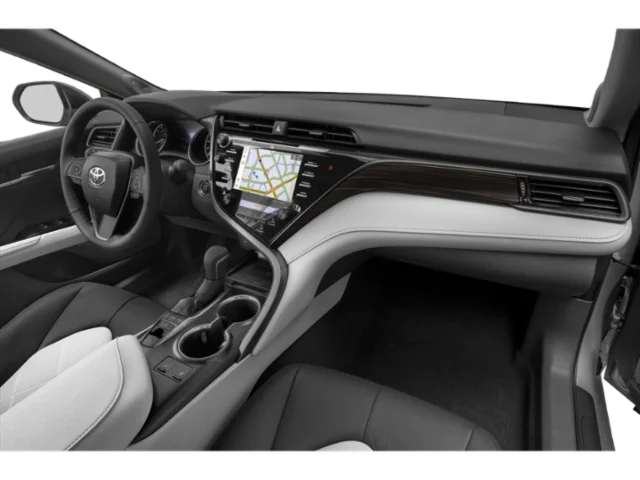 Used 2018 Silver Toyota XLE image 12