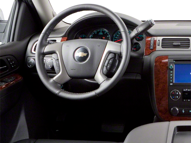 Used 2013 WHITE DIAMOND TRICOAT Chevrolet LTZ image 4