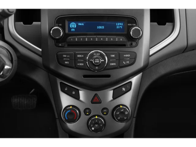 Used 2015 Gray Chevrolet LT image 8