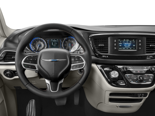 Used 2017 Brilliant Black Crystal Pearlcoat Chrysler Touring Plus image 4