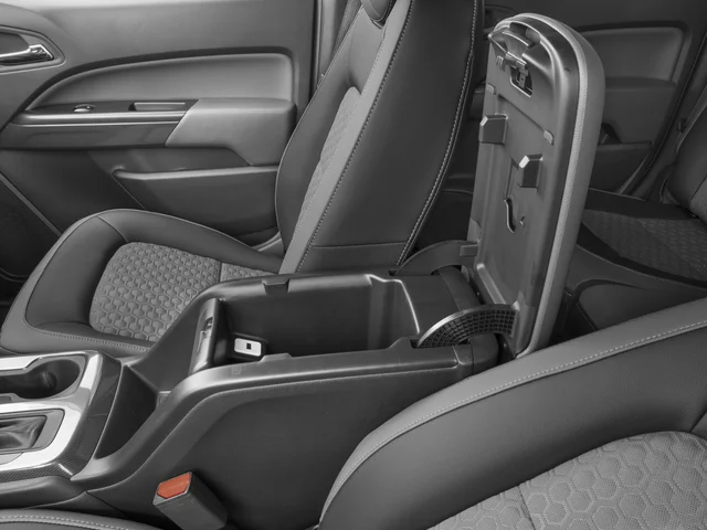 Used 2018 Red Hot Chevrolet Z71 image 15