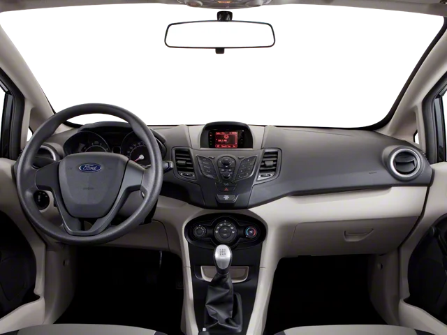 Used 2013 Red Ford SE image 5