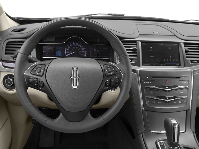 Used 2013  Lincoln Base image 7
