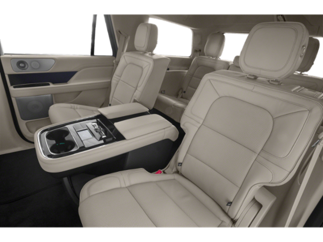 Used 2018 Black Velvet Lincoln Reserve image 11