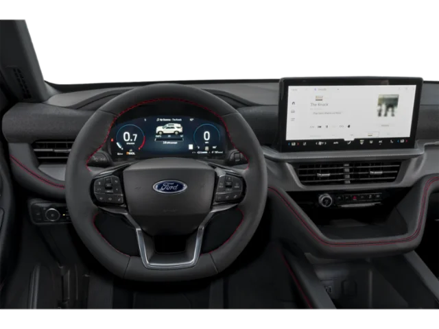 New 2027 Agate Black Metallic Ford ST-Line image 4