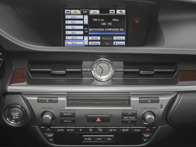 Used 2013 Silver Lexus 350 image 9