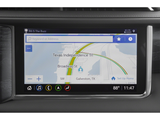 Used 2021 White Frost Tricoat GMC Denali image 17