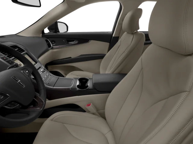 Used 2018 Black Lincoln Reserve image 13