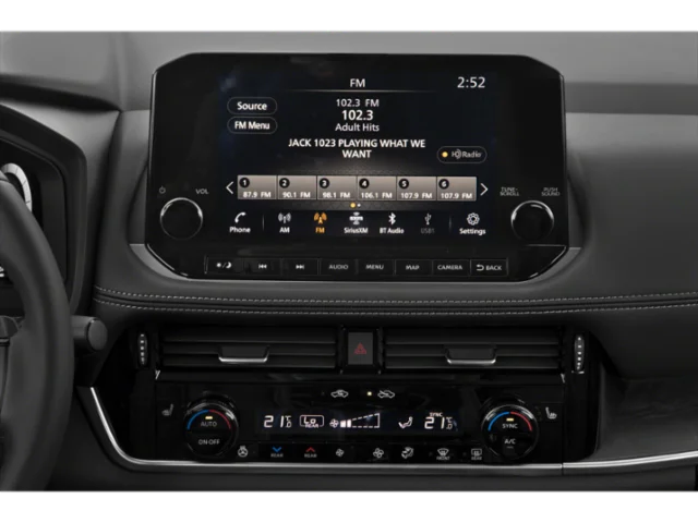 Used 2022 Scarlet Nissan Platinum image 7
