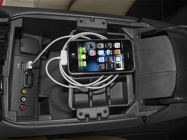 Used 2013 Black Ford SE image 20