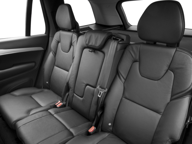 Used 2018 Denim Blue Metallic Volvo T6 Momentum image 14