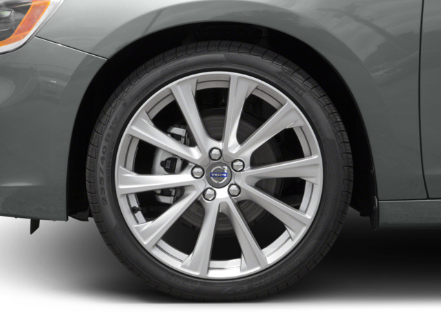 Used 2016 Silver Volvo T5 image 14