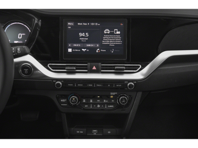 Used 2021 White Kia EX image 7