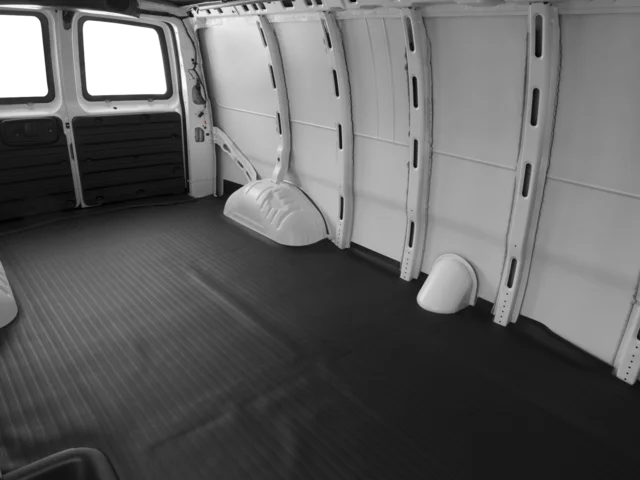 Used 2015 White GMC Work Van image 11