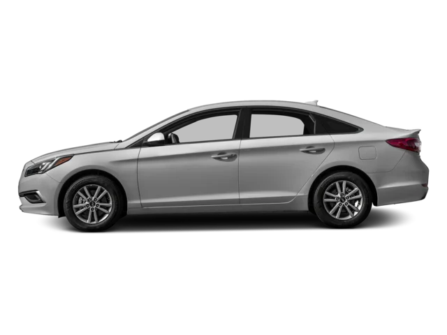 Used 2016 Silver Hyundai SE image 3