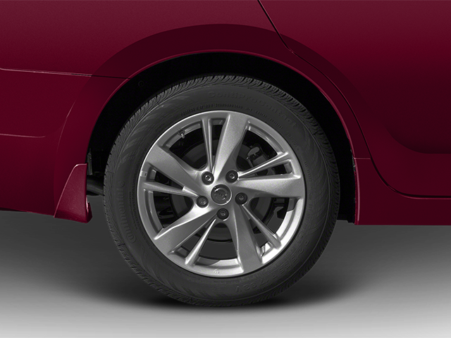 Used 2013 Black Nissan 2.5 SL image 16