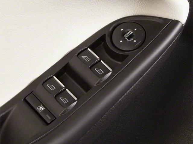 Used 2013 Sterling Gray Metallic Ford SE image 16