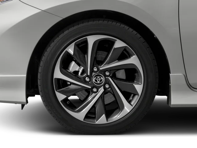 Used 2017 White Toyota  image 8