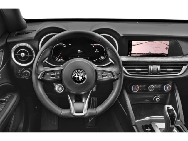 Used 2024 Alfa Rosso Alfa Romeo Quadrifoglio Carbon image 4