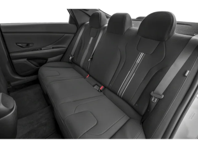 Used 2025 White Hyundai SEL Sport image 10