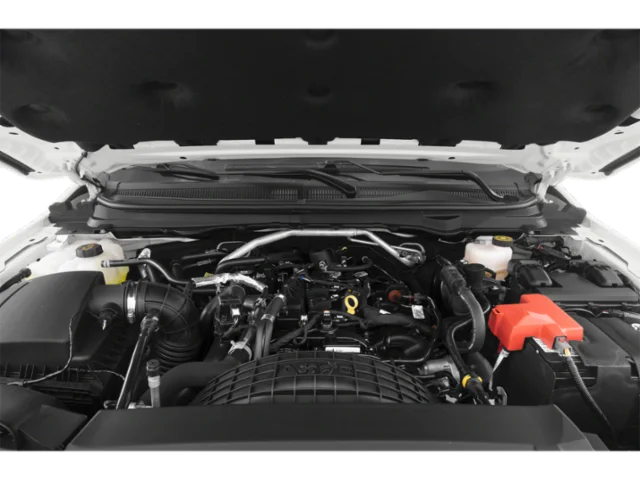 Used 2022  Ford XL image 12