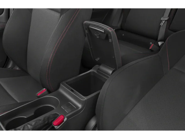 Used 2018 White Subaru  image 12