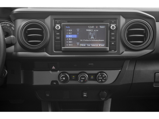 Used 2019  Toyota SR5 image 10