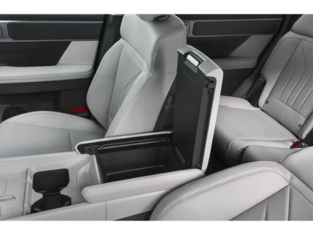 New 2027 White Hyundai SEL image 11