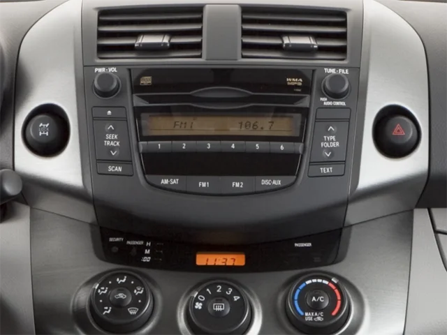 Used 2010  Toyota Sport image 10
