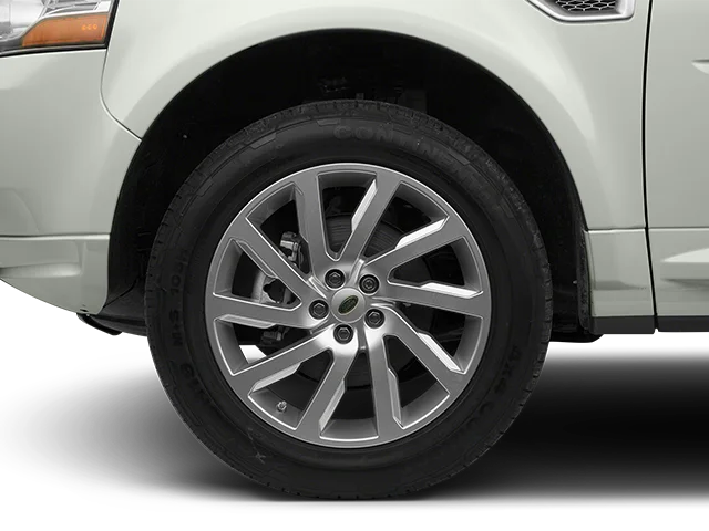 Used 2014 Red Land Rover HSE image 9