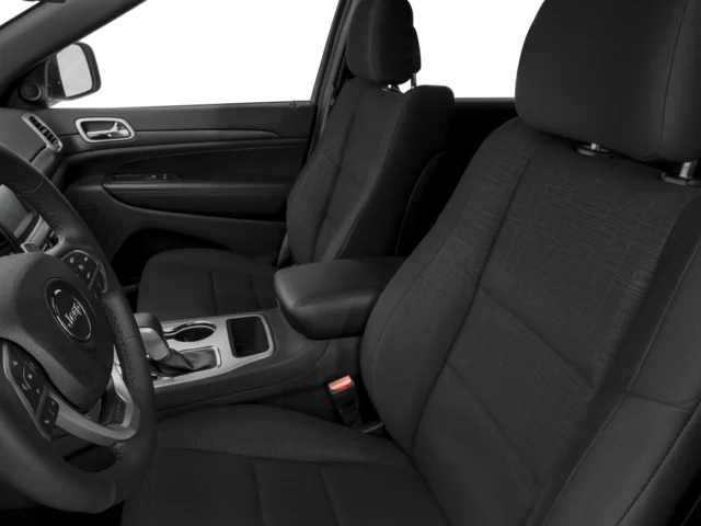 Used 2016 Velvet Red Pearlcoat Jeep Laredo image 6