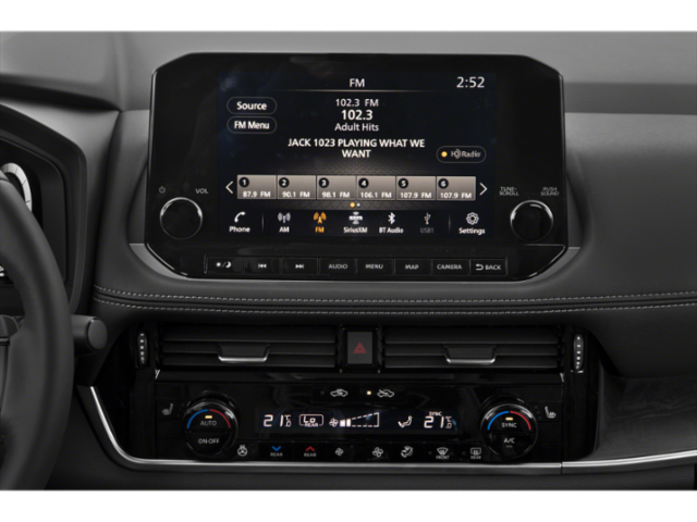 Used 2023 Pearl White Nissan Platinum image 10