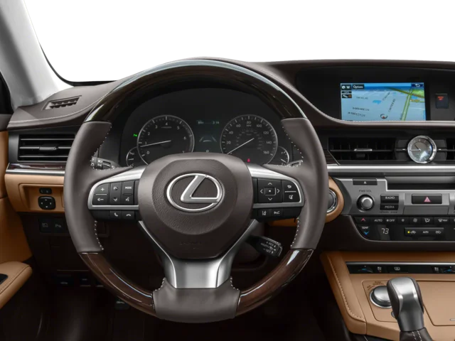 Used 2018 Red Lexus ES 350 image 4