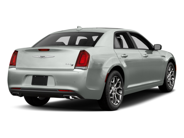 Used 2016 White Chrysler S image 2