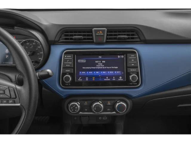 2025 Nissan Versa Sedan SV - Photo 7