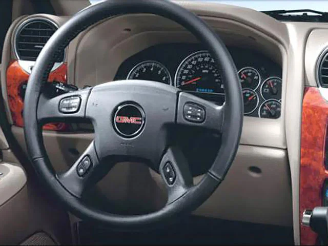 Used 2008 Silver GMC SLT image 12