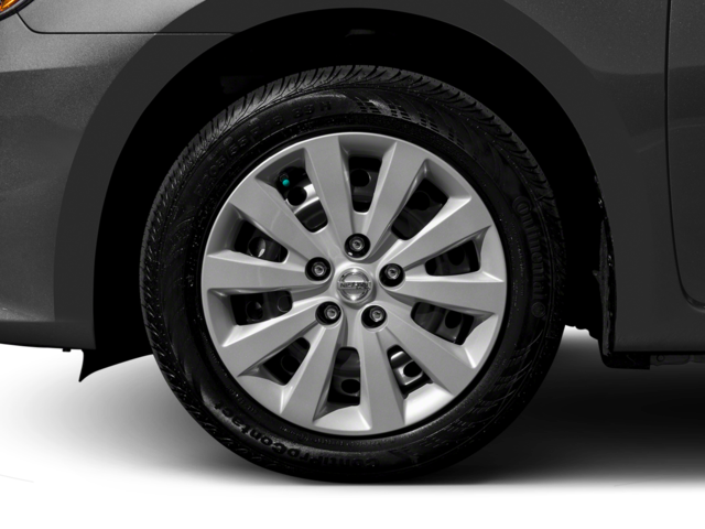 Used 2018 Red Nissan SV image 8