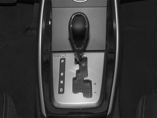 Used 2013 White Hyundai GS image 15