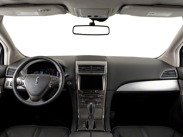 Used 2013 White Lincoln Base image 7