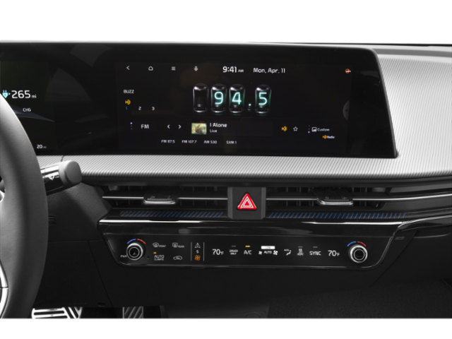 Used 2023 Green Kia GT-Line image 7