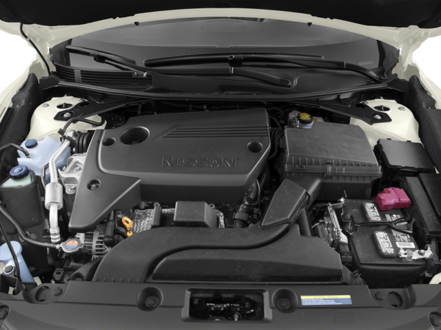 Used 2018 Super Black Nissan 2.5 S image 9