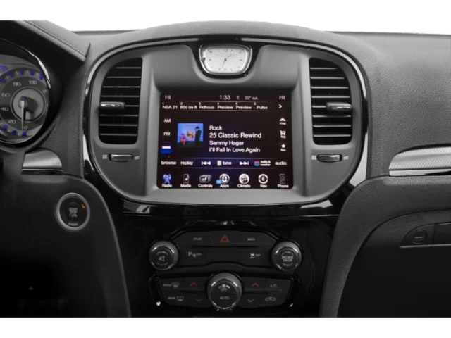Used 2015 Black Chrysler S image 7