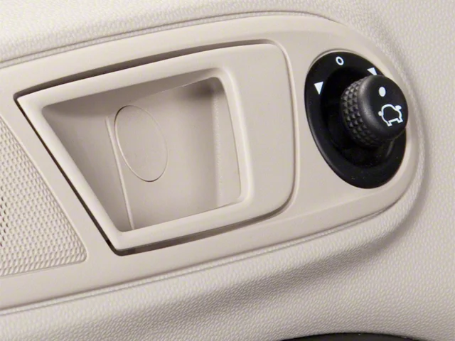 Used 2013 Red Ford SE image 15