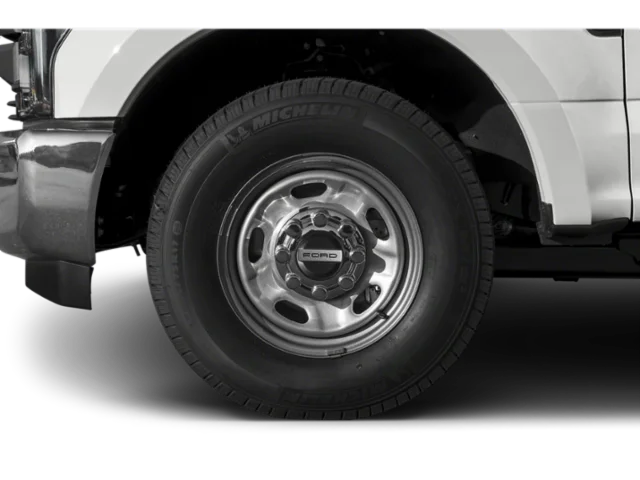 Used 2019 Oxford White Ford XL image 8