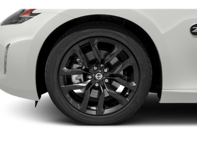 Used 2020 Passion Red Tricoat Nissan 2DR CPE AT image 8