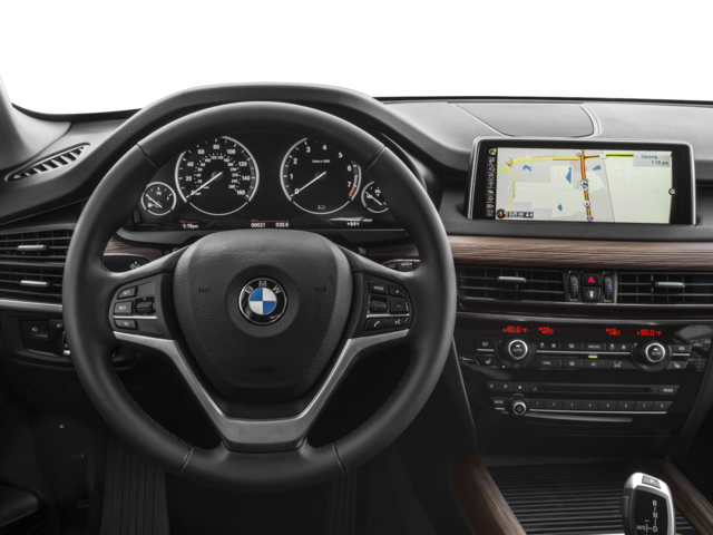 Used 2018 Alpine White BMW xDrive40e image 12