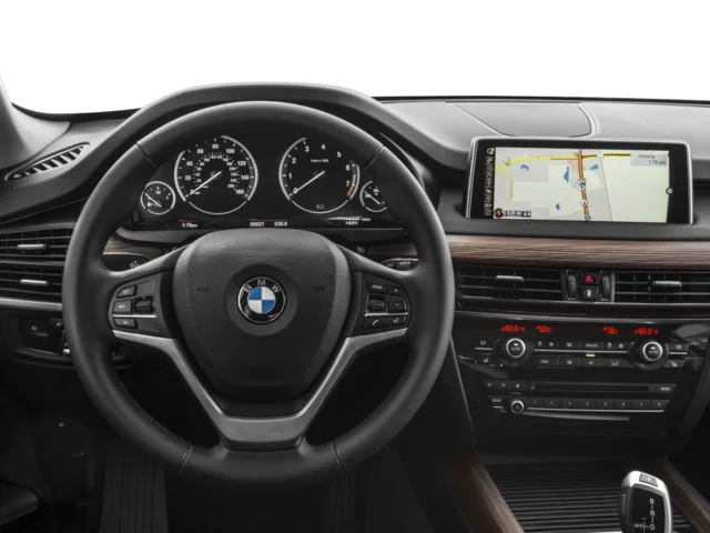 Used 2018 White BMW xDrive40e image 12