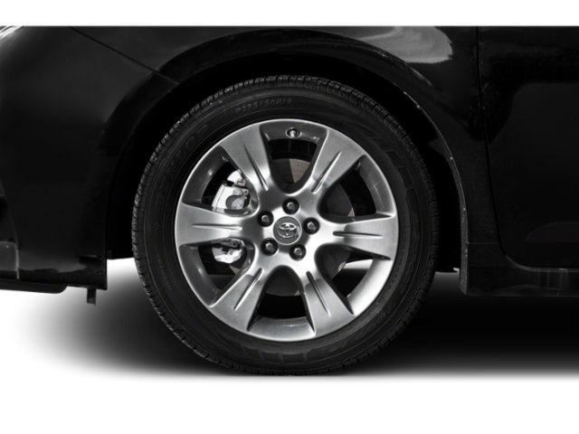 Used 2015 Super White Toyota SE Premium image 12