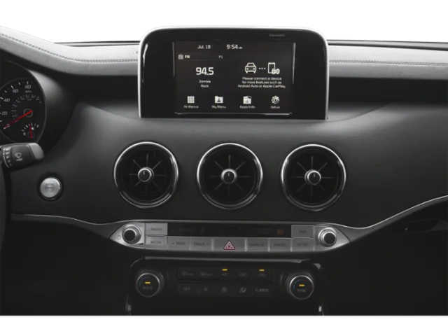 Used 2019 White Kia Base image 10